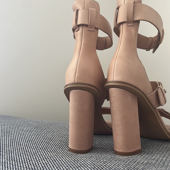 Alias Mae Adore nude block heels - Picture 4 of 5